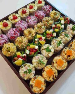 تهیه سالاد الویه برای 300 نفر