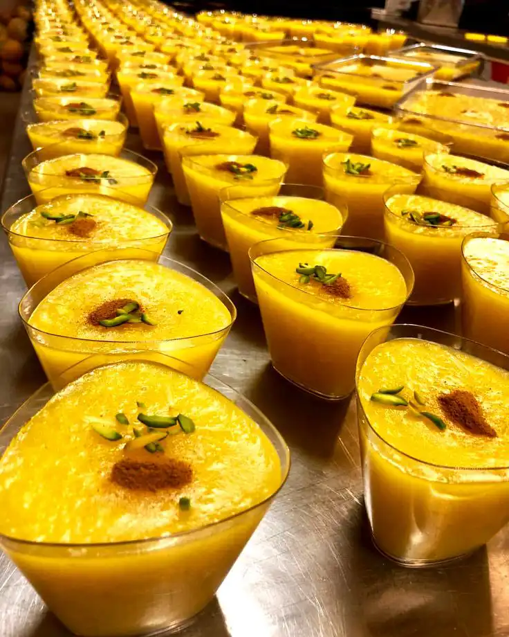 طرز تهیه شله زرد نذری برای 300 نفر