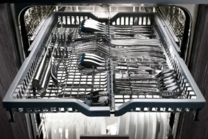 چرا ماشین ظرفشویی قاشق تمیز نمیشوره