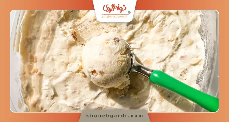 طرز تهیه بستنی خانگی با موز و بیسکویت پتی بور