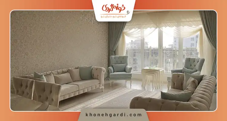راهنمای چیدمان دو دست مبل در پذیرایی مربع